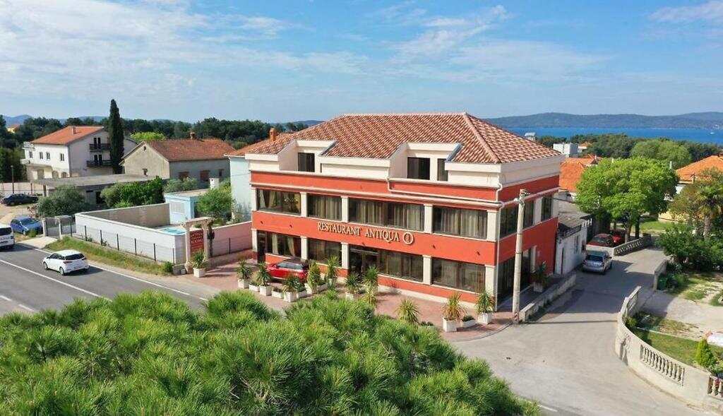 Residence Antiqua Rooms building in Bibinje near Zadar